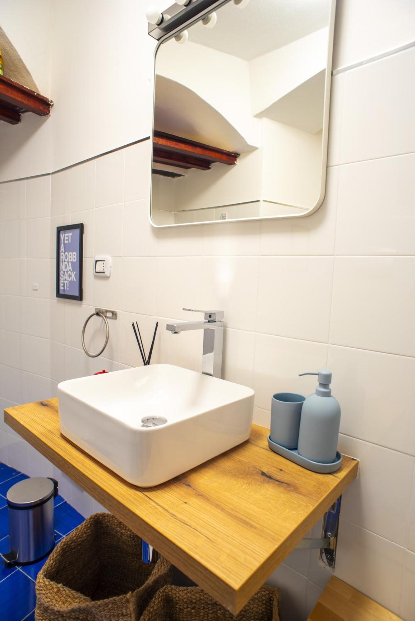 Conte Bed & Breakfast Salerno Centro Екстериор снимка